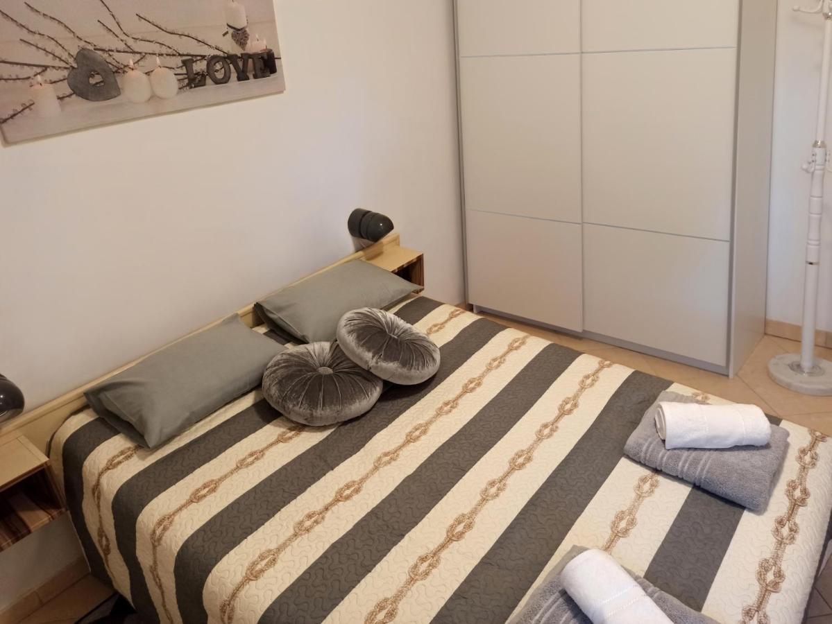 Apartman Dora Пула Екстериор снимка