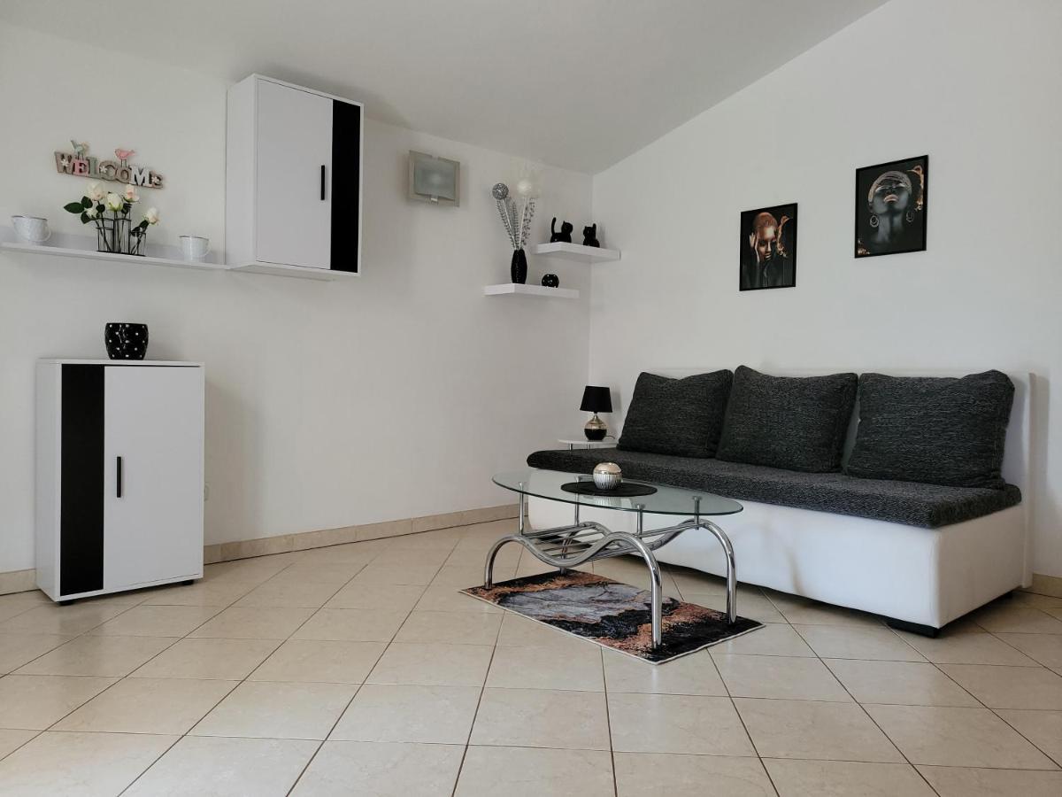 Apartman Dora Пула Екстериор снимка