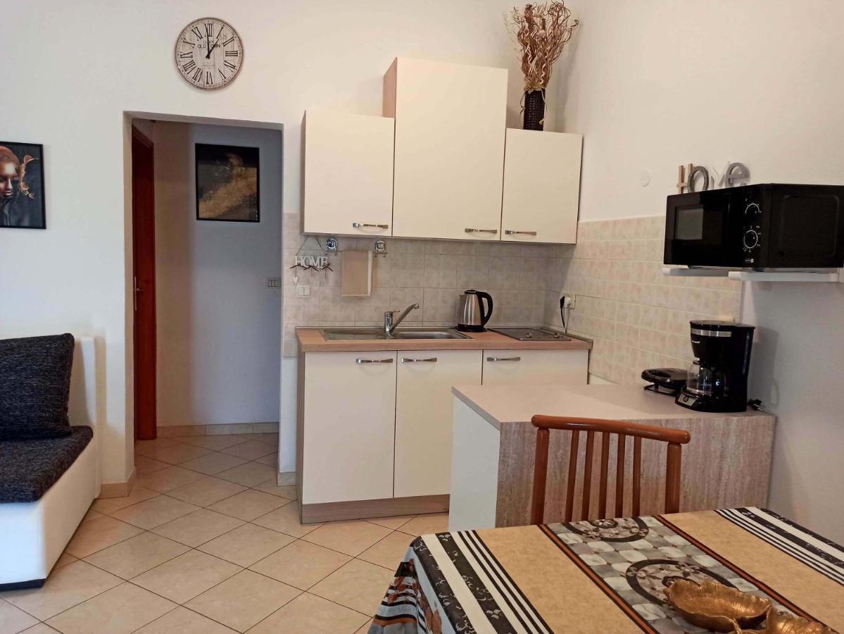 Apartman Dora Пула Екстериор снимка