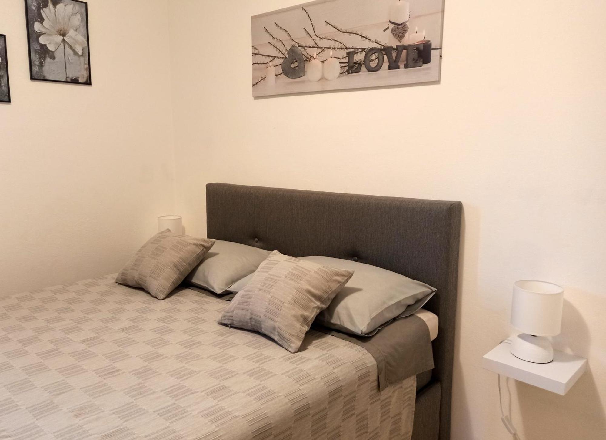 Apartman Dora Пула Екстериор снимка